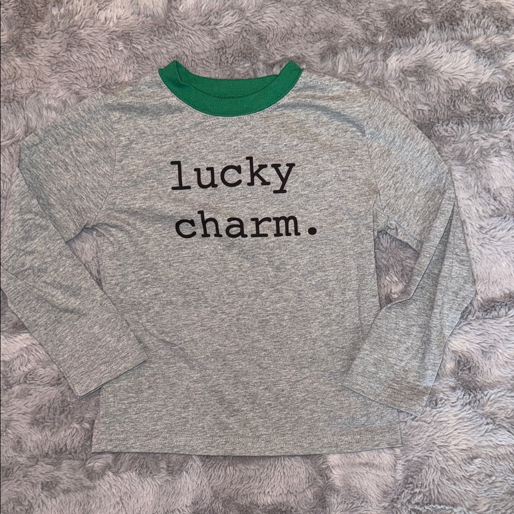 'lucky charm.' Gray Long Sleeve Tee with Green Collar 5t